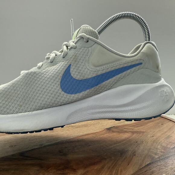 Nike Revolution 7 Shoes Women's Sz 7 Gray Blue Run Comfort Lightweight Training - Picture 13 of 15